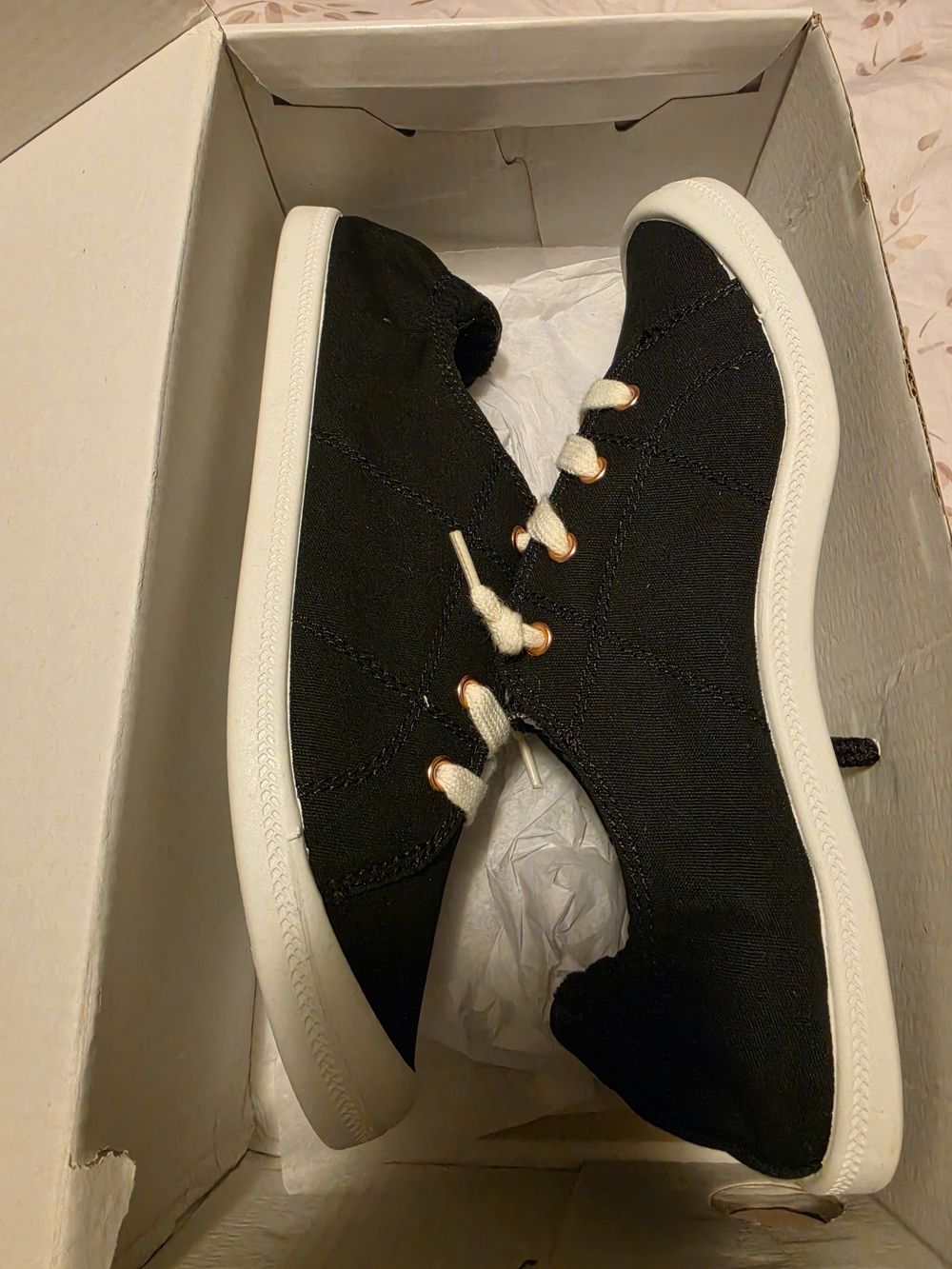 PENN Black Sneaker Size 9.5W - Picture 3 of 4